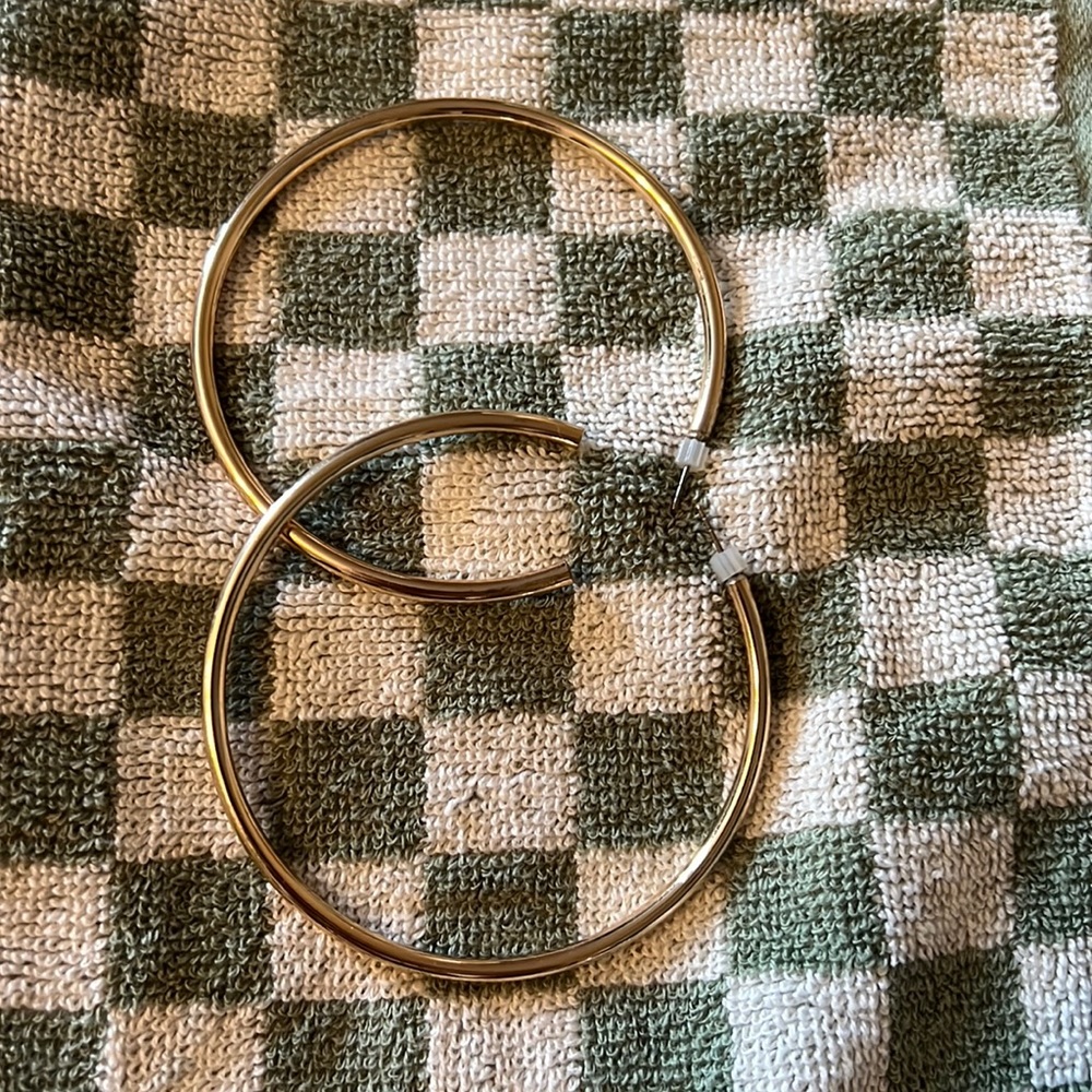 ZARA LARGE GOLD HOOPS